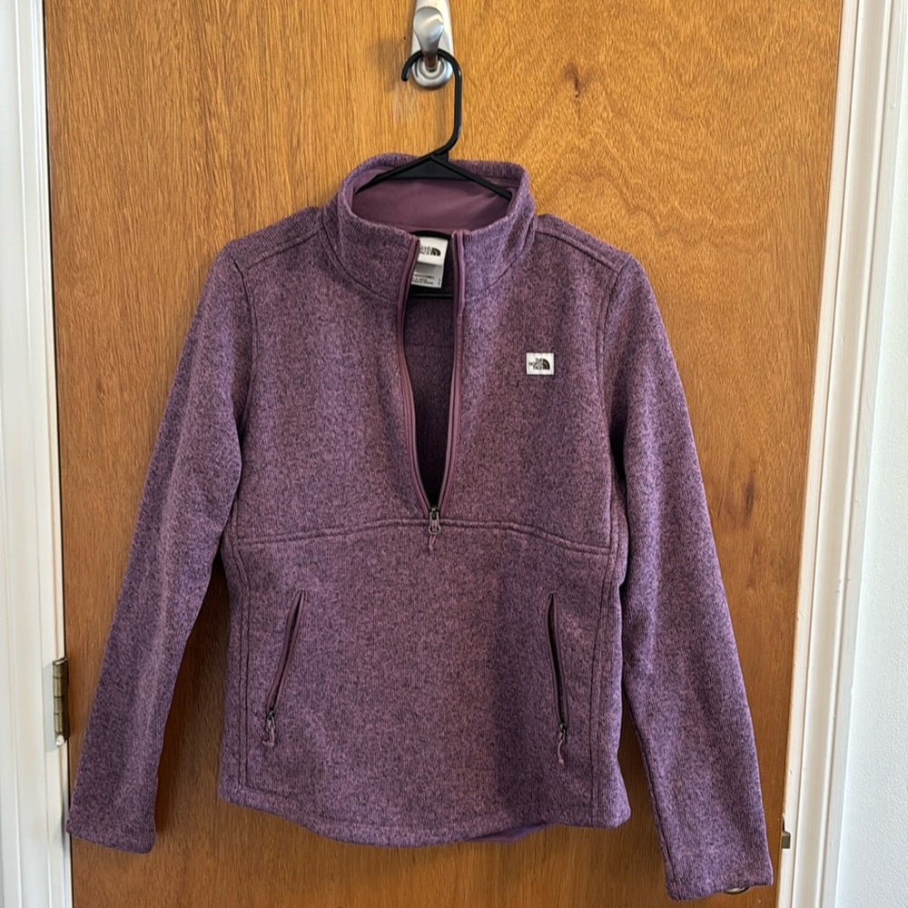 The North Face Crescent 1/4 Zip Pullover Fleece